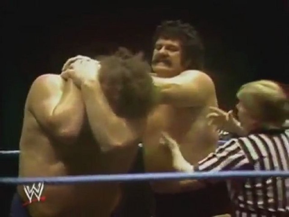 Andre The Giant VS Blackjack Mulligan