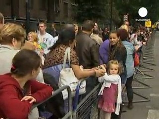 Londra'da Notting Hill Festivali için ciddi güvenlik...