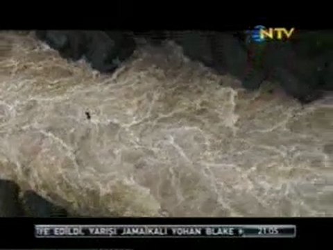 Tuncel Kurtiz 29082011 Part 2