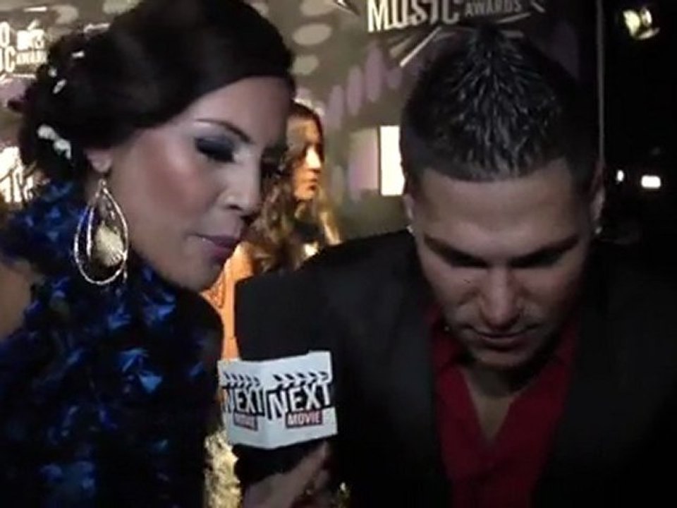 On the VMA Carpet: Ronnie: "The Rock"