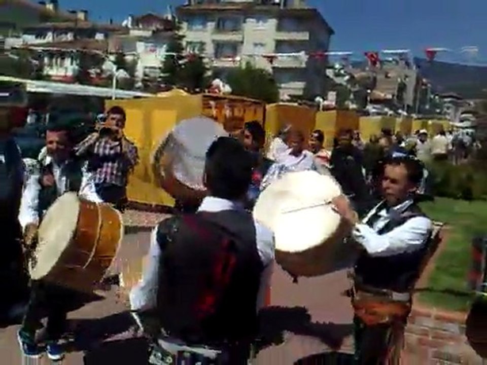 TOSYA FESTİVAL TOSYA DAVUL ZURNA EKİBİ Dailymotion Video