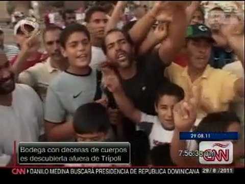 Rebeldes libios combaten en ciudad natal de Gadafi