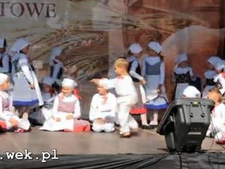 www.wek.pl: Dzieci Kujaw z BCK w przedstawieniu 'Dawne gry i zabawy' - 28.08.2011