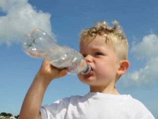 Yeu 2011 - Louis découvre un sport... étrange