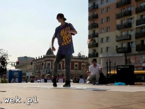 wek.pl: Występ Crazy Squad Connexions podczas Festynu Rodzinnego we Włocławku - 27.08.2011