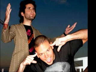 Calle 13 feat. Rubén Blades & Erich Schneider - La Perla