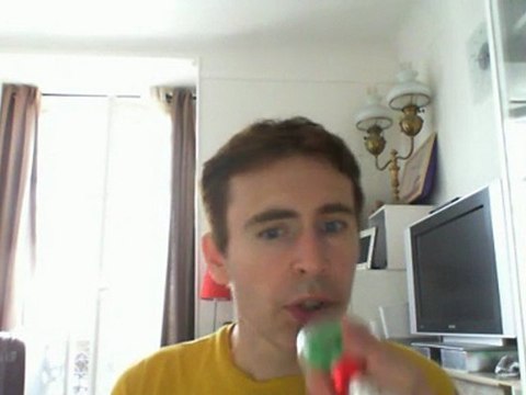 Wiwi égratigne far far away