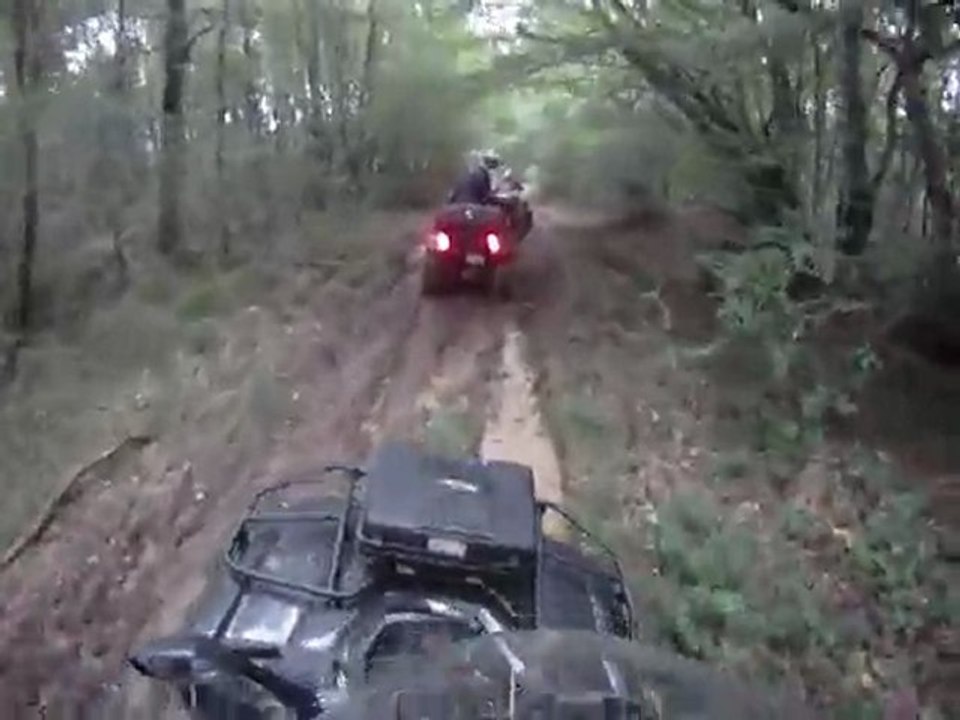 balade masai et kymco bleu et rouge aout2011.mp4 .1