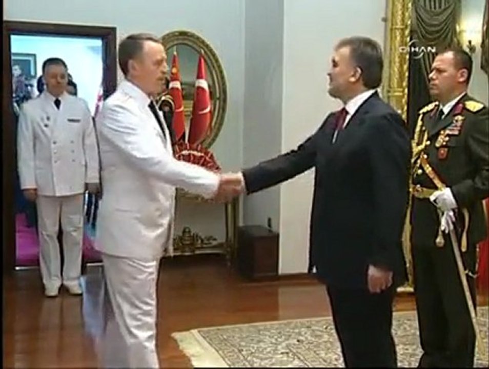 'Başkomutan' tebrikleri kabul etti