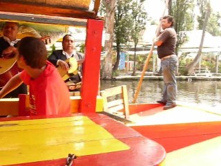 chanson mariachis Xochimilco