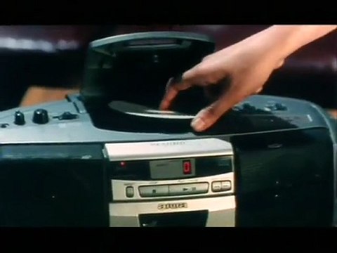 Αποχαιρετώντας, μια ταινία της Ρηνιώς Δραγασάκη (Μικρού Μήκους)