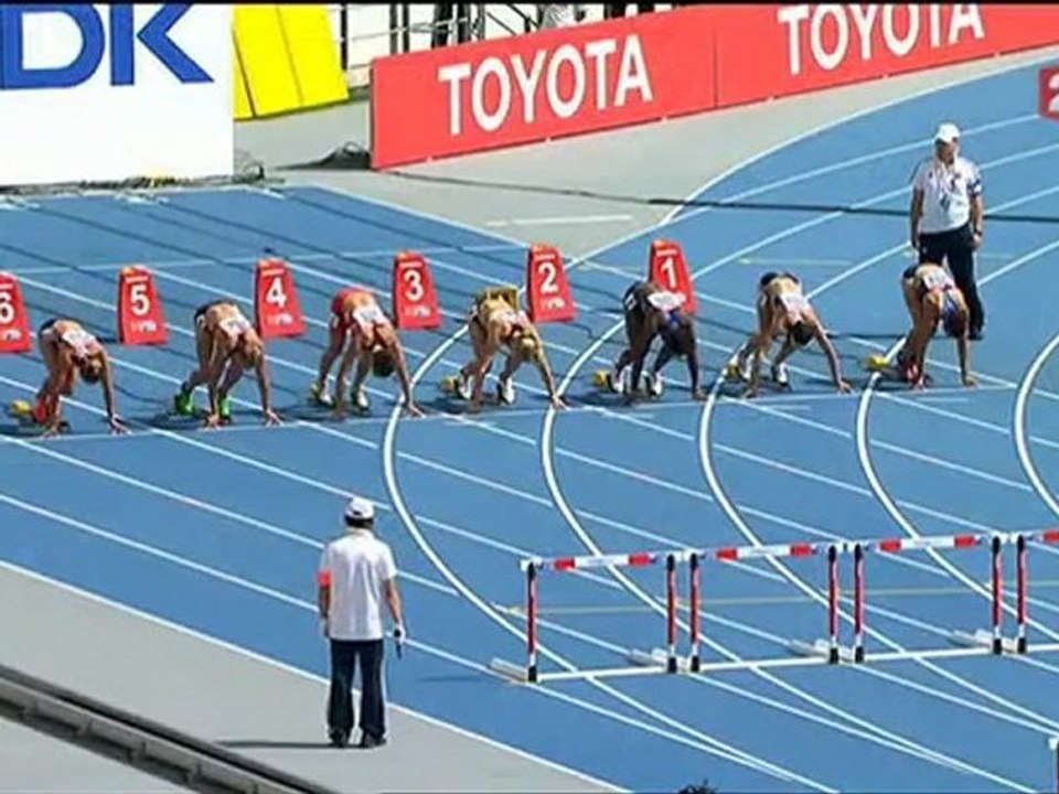 ChM 2011, Nana Djimou, reportage+début heptathlon