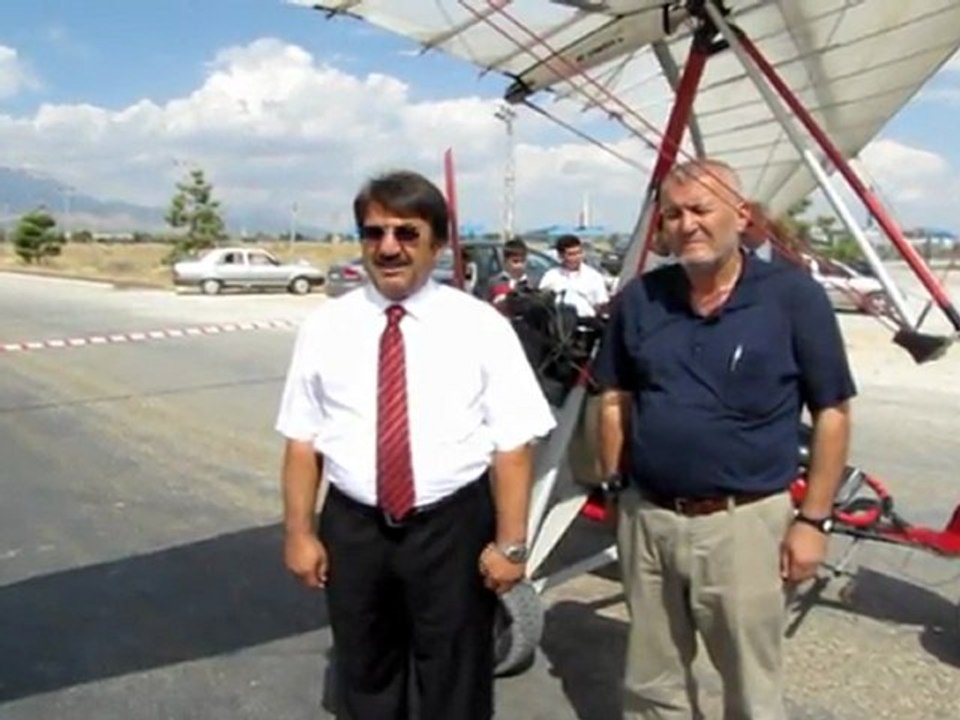 Seydişehir'de planör gösterisi