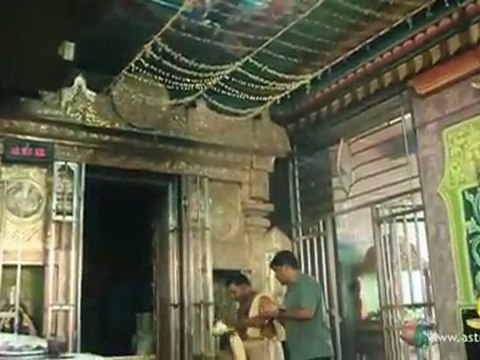 Exploring the Navagraha Temples. Thirunallar - Lord Saturn Temple