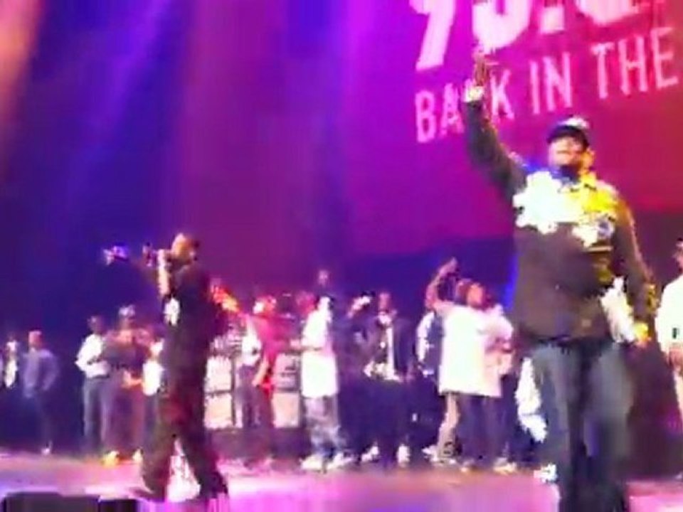 Tha Dogg Pound "Ain't No Fun" & "What Would You Do" Live @ 93.5 K-Day "Fresh Fest", Nokia Theater, Los Angeles, CA, 09-28-2010 Pt.16