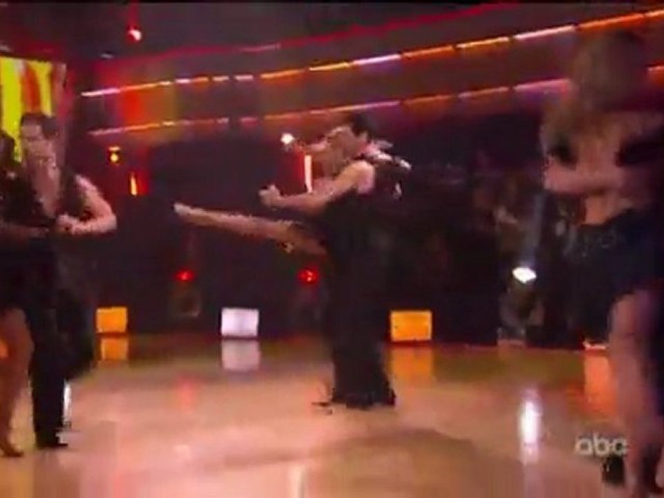 Enrique Iglesias    I Like It (Live on Dancing With The Stars)