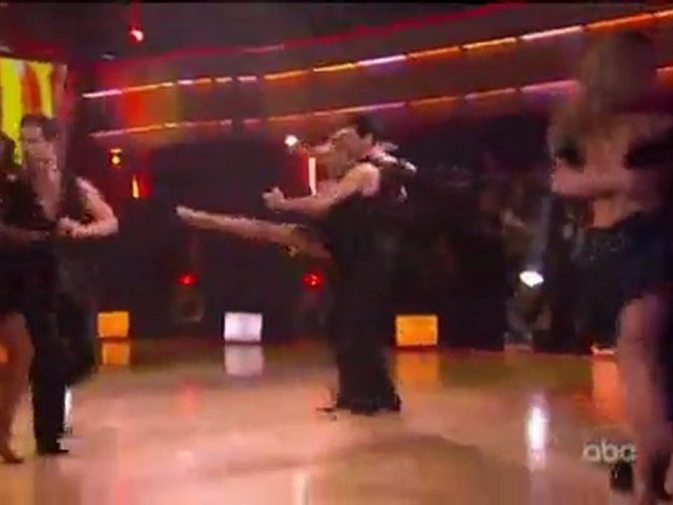 Enrique Iglesias    I Like It (Live on Dancing With The Stars)