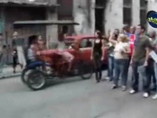 Familia del prisionero Ifraín Díaz Fuentes protesta en la calle