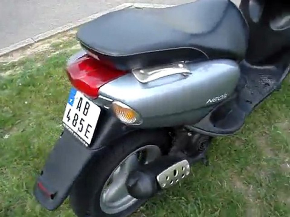 YAMAHA NEOS