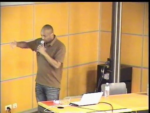 Ubuntu Party 10.10 - Ubuntu simple et efficace par Frédéric Mandé