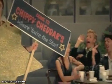 Taylor Swift vuelve a los años 50