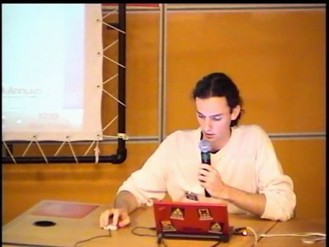 Ubuntu Party 10.10 - Kubuntu, un choix d’environnement par Aurélien Couderc