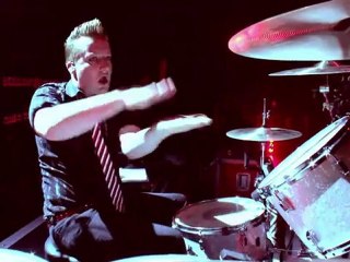 Green Day - Holiday awesome as fuck