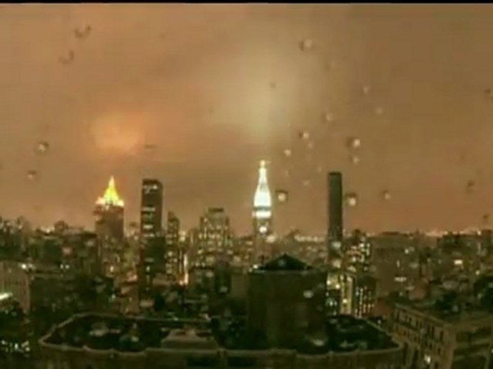 NEW TIME-LAPSE VIDEO: Hurricane Irene lashes New York