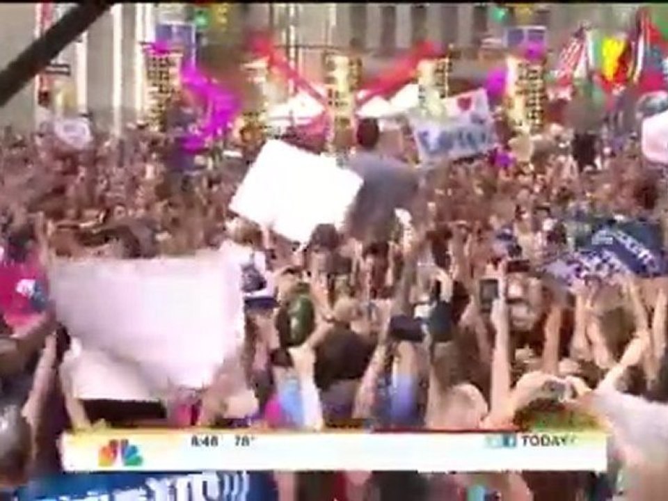 Enrique Iglesias Performs 'I Like It' and is Interviewed on TODAY Show