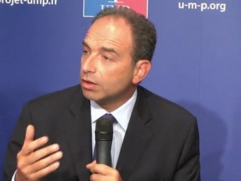 UMP - Ce n'est pas la compétence des politiques de faire les programmes scolaires