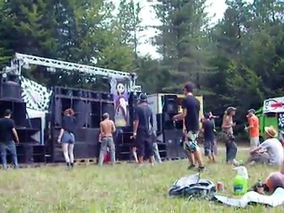 KRAPAHUT,REVOLT99/LABIRINZ/UFO : 07/2011 south of France 2