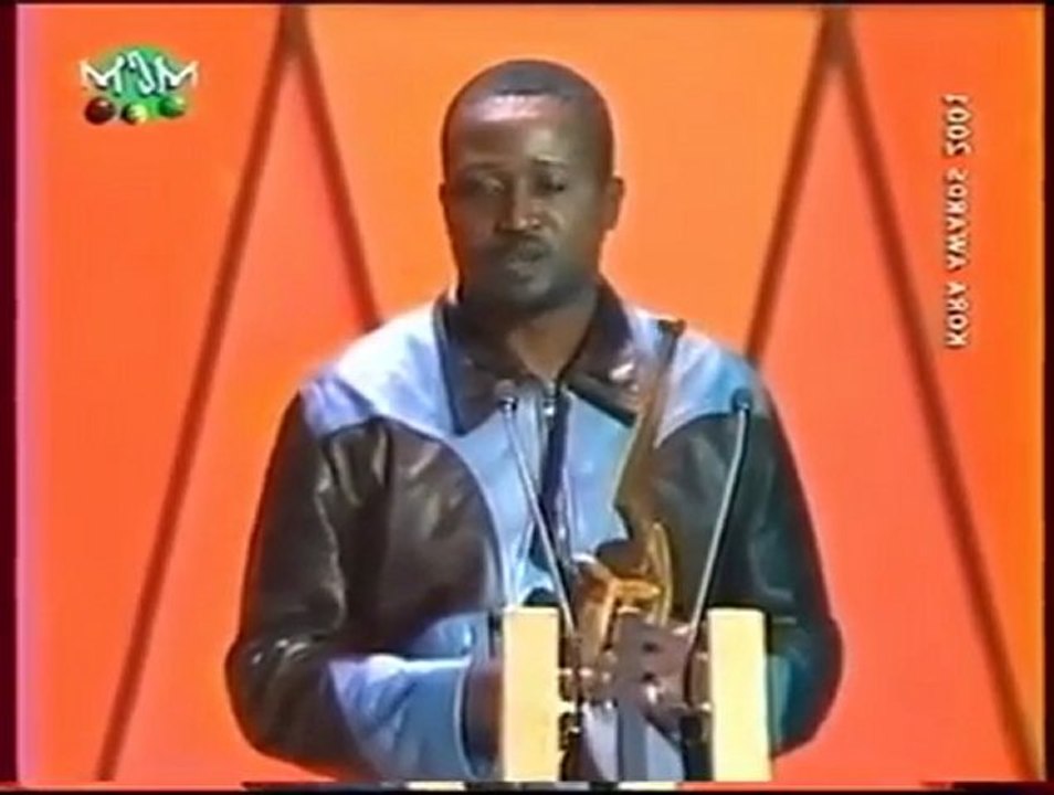 WERRERA AU PLUS FORT DE SON APOGEE NOUS DEMANDE DE CULTIVER LA HAINE.SOMOOOEEEH!
