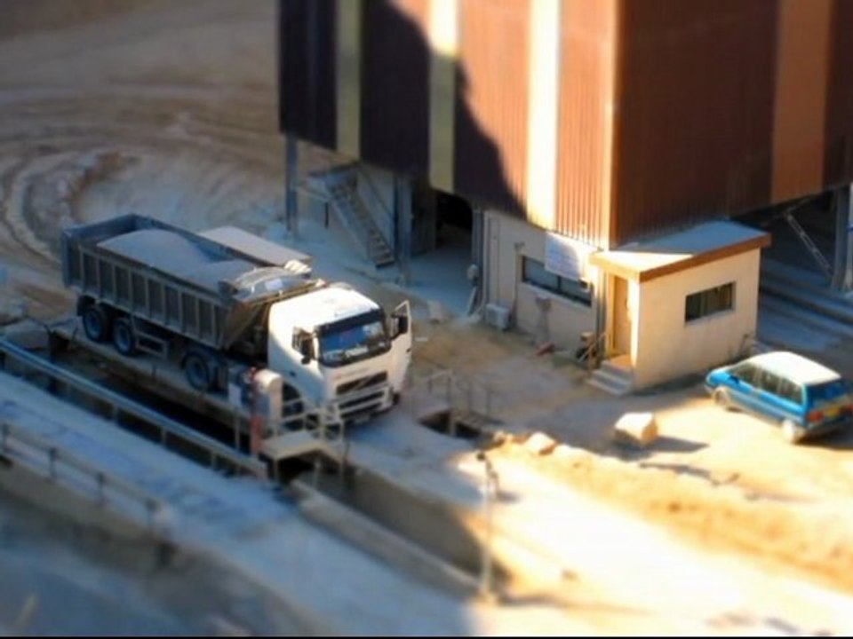 Julien Millet - Life on Earth