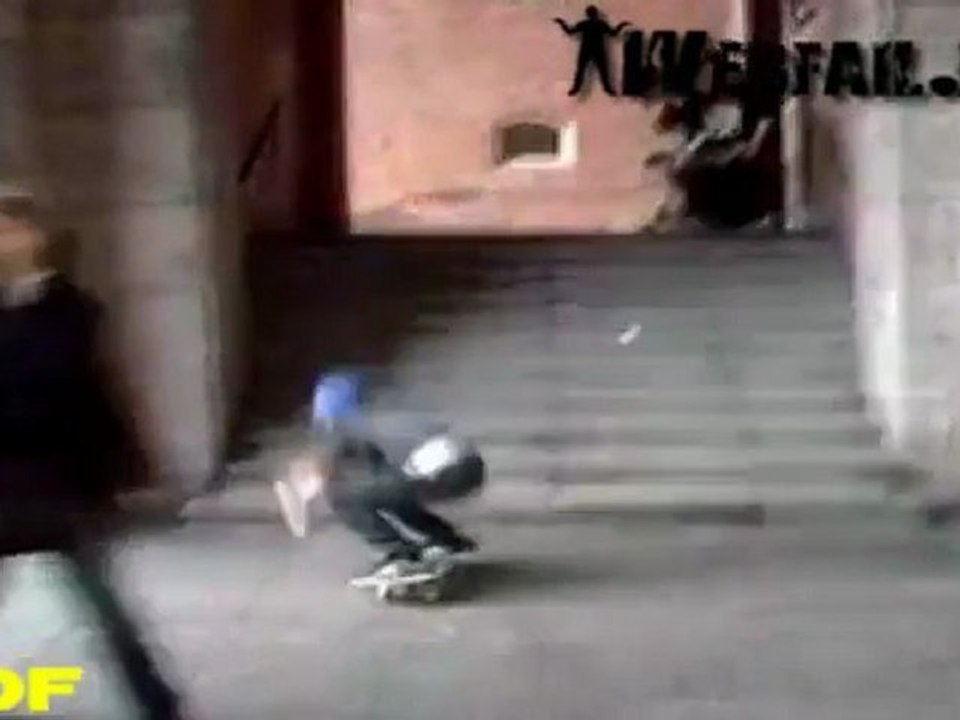 Skateboard Jump FAIL
