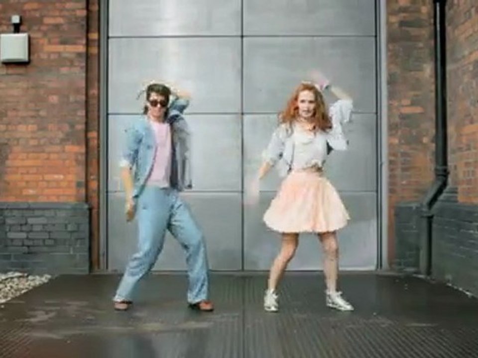 100 ans de danse, de mode et de musique résumés en 100 secondes.