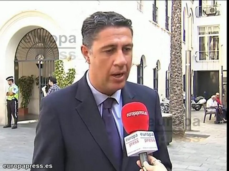 Badalona multará a los pisos patera