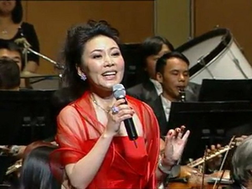 Cyprien Katsaris improvises on a Chinese song