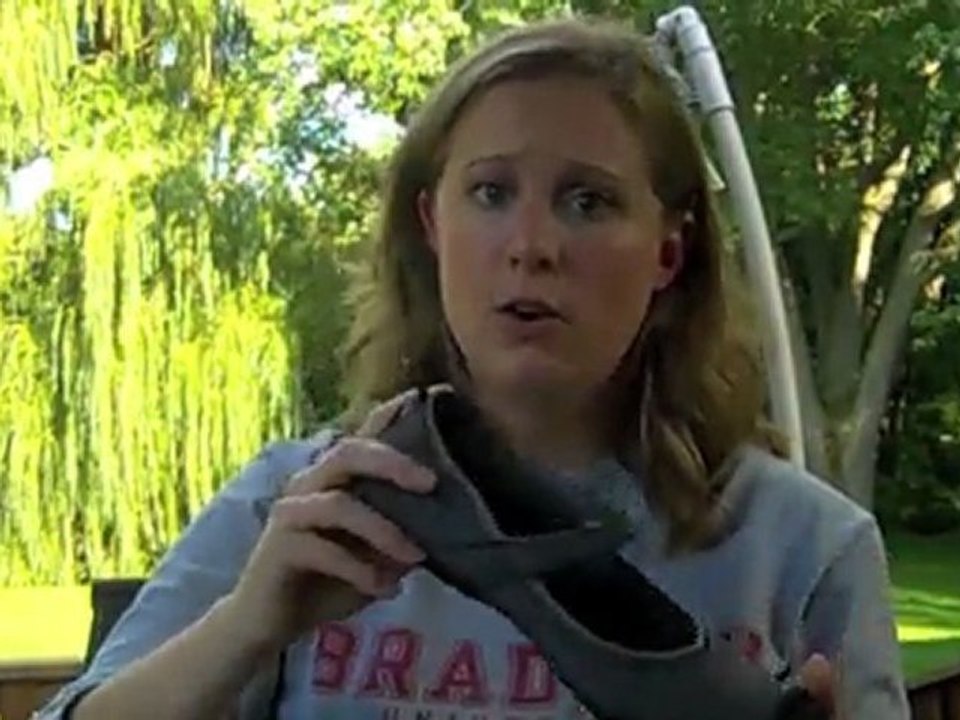 Kigo Curv Women's Minamilist Shoes w Laura - Episode 232