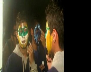 Balls of fire light up Salvadoran sky