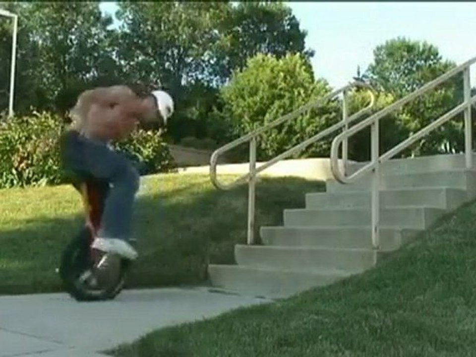 Daily Motion's ridiculous unicycling video Dailymotion