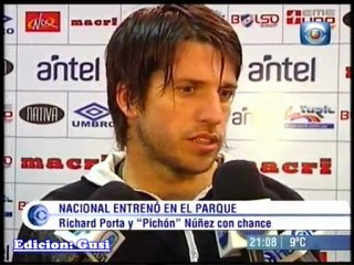 Nacional entreno en el parque