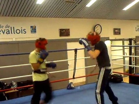 [Distanceur] Jeunes enfants boxeurs