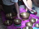 Bagno Armonico: sessione di gruppo con campane tibetane e strumenti rituali nella Villa