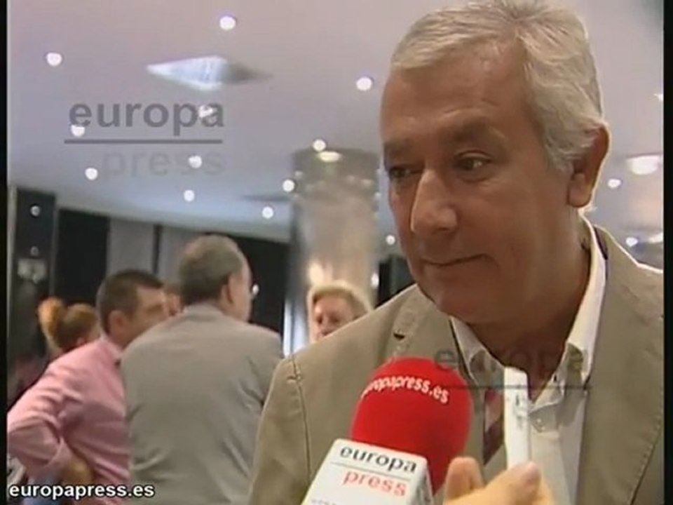 Arenas, "sorprendido" por la decisión de Cascos