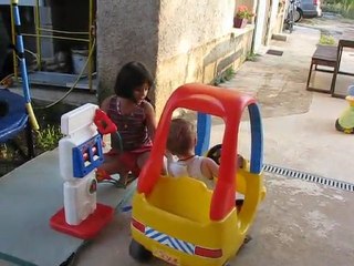 Antoine dans sa nouvelle voiture 1