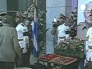 Cuba: folla saluta il feretro del Ministro della Difesa