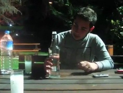 70lik rakı böyle içilir :)