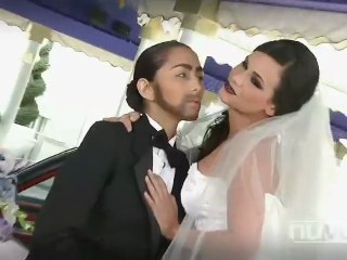 TUNE IN TO MODEL LATINA MONDAYS!