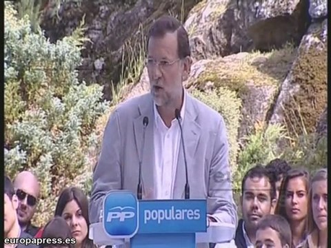 Feijóo a Rajoy: Volverás porque lo mereces