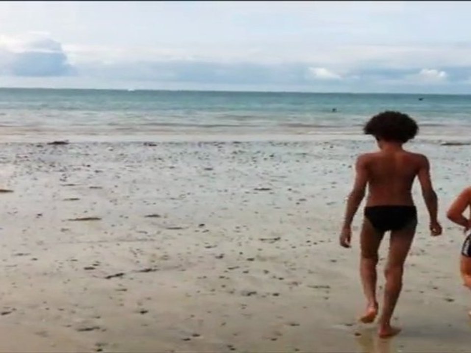 Sur la plage de Coutainville
